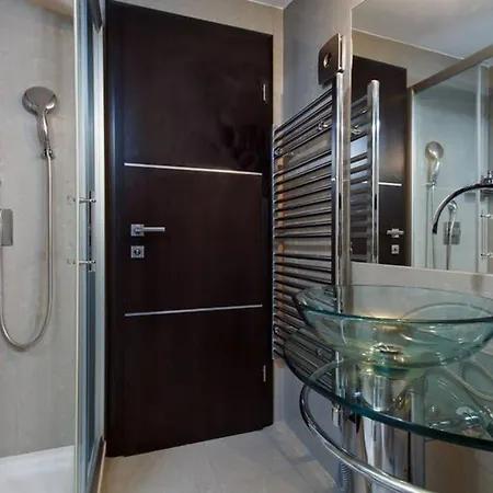 Boutique Old Town House Karkovich Vikendica *