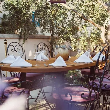 Boutique Old Town House Karkovich Сasa de vacaciones Hvar Town