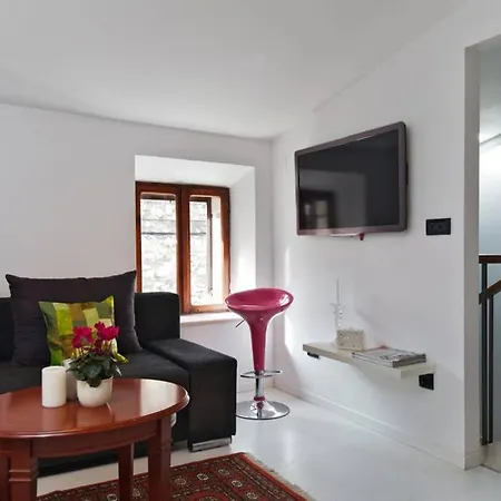 Boutique Old Town House Karkovich بيت للعطل *