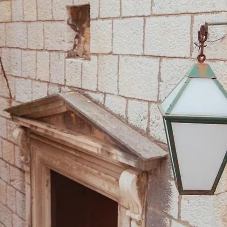 Boutique Old Town House Karkovich * هفار